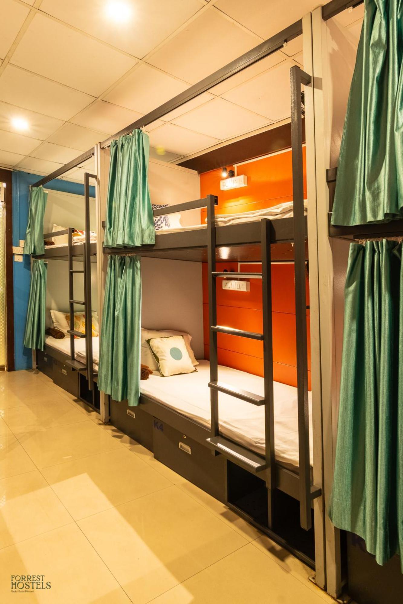 Forrest Hostels Bombay Extérieur photo