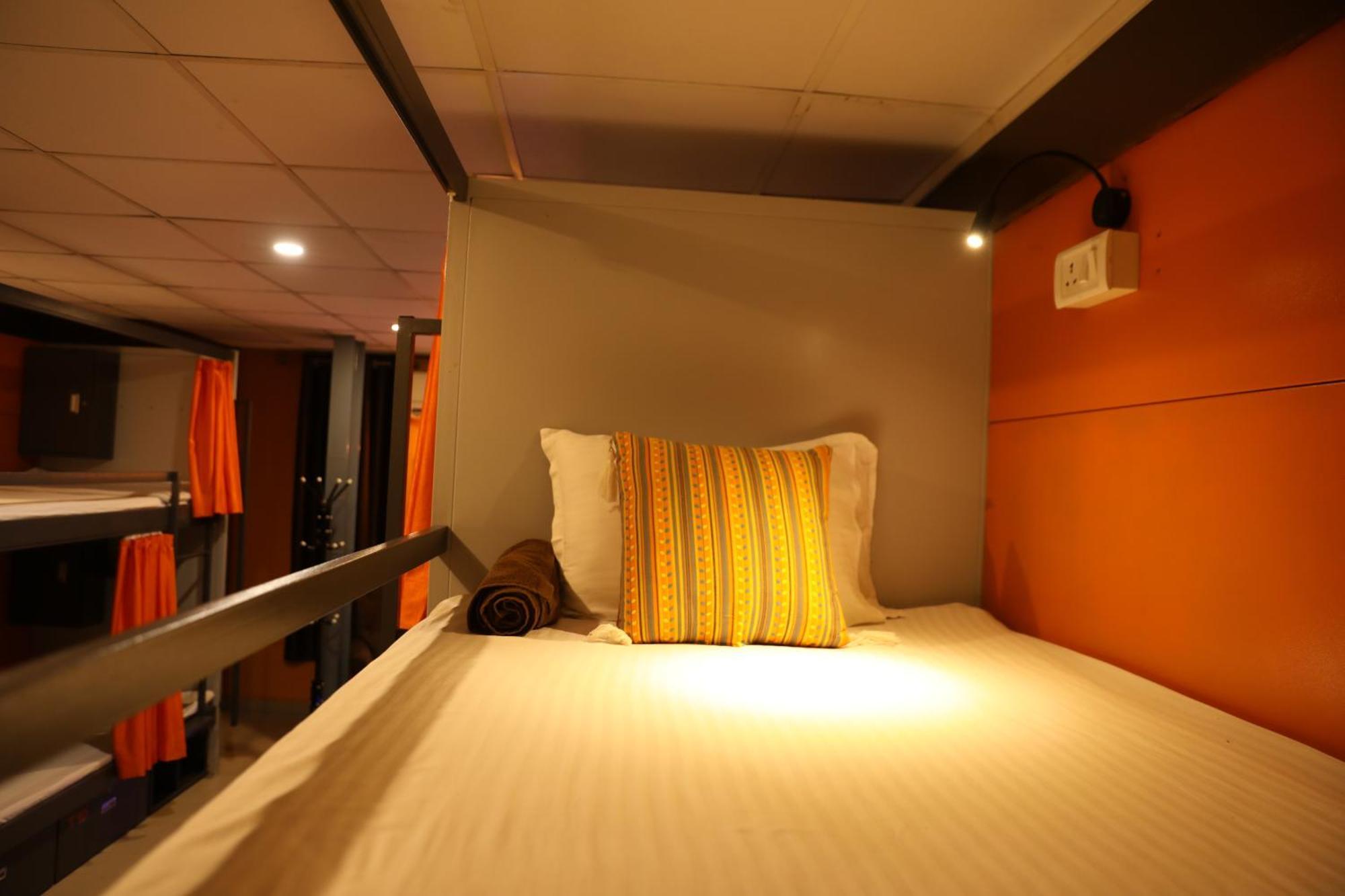 Forrest Hostels Bombay Extérieur photo