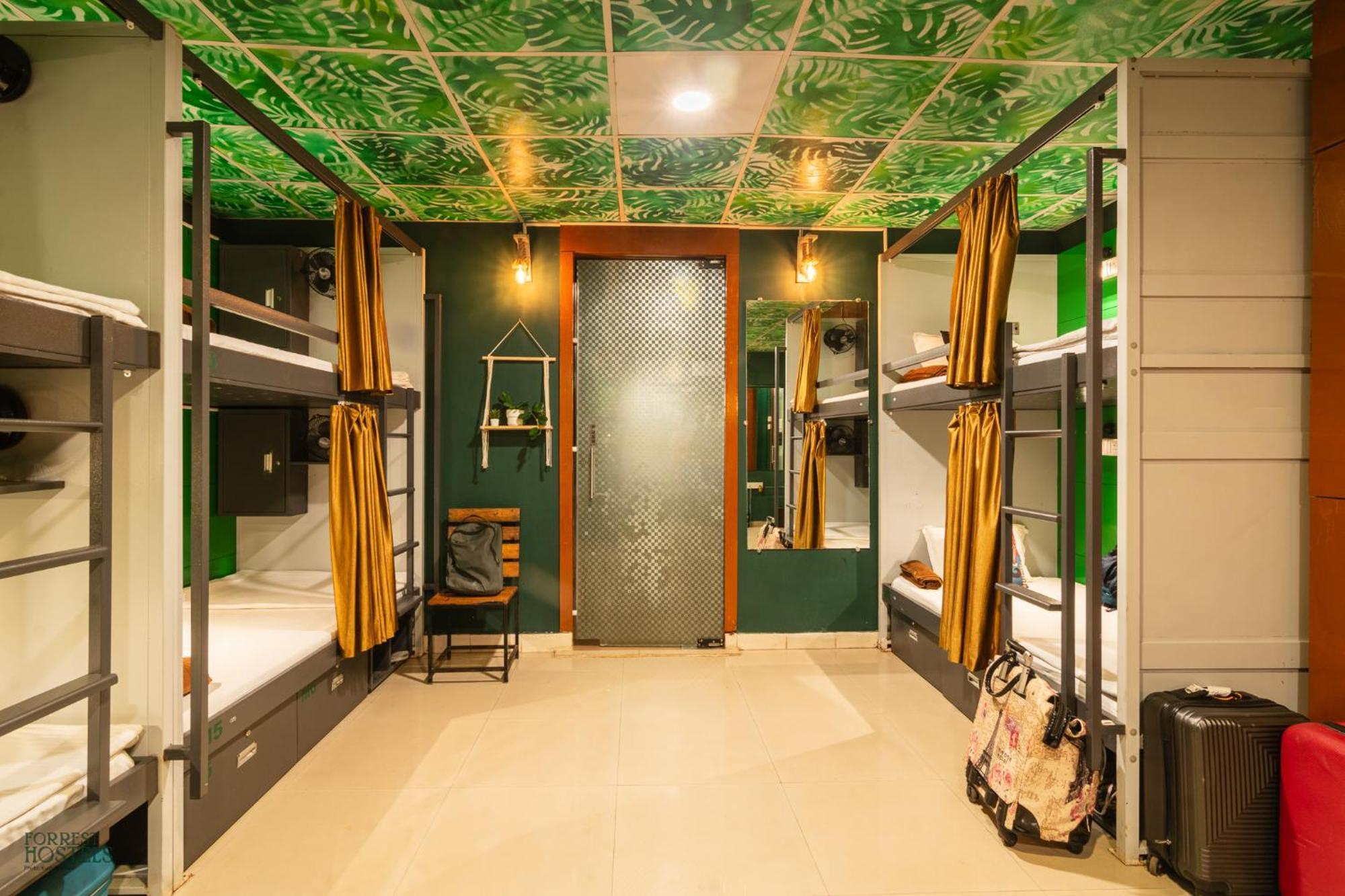 Forrest Hostels Bombay Extérieur photo