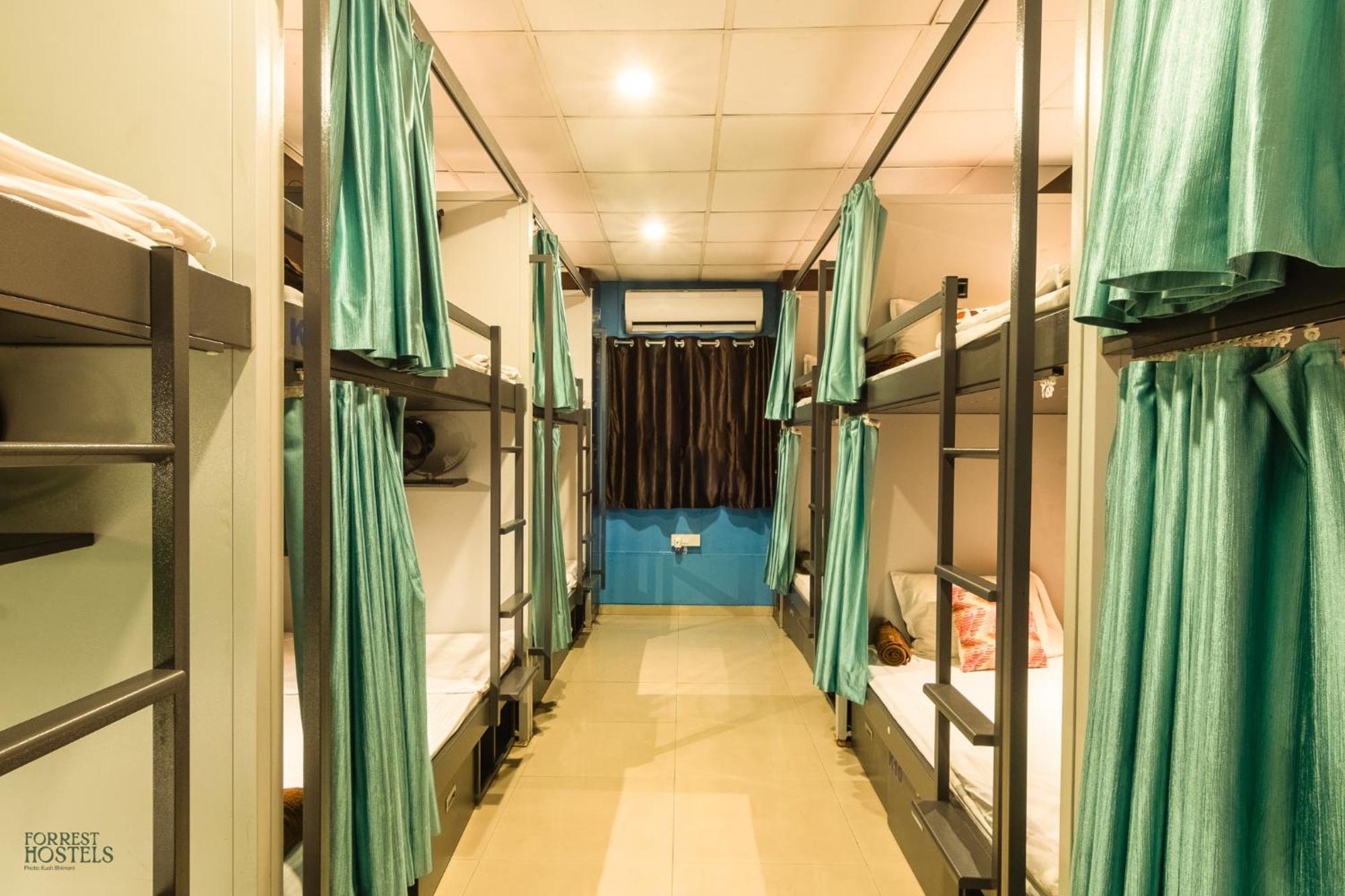 Forrest Hostels Bombay Extérieur photo