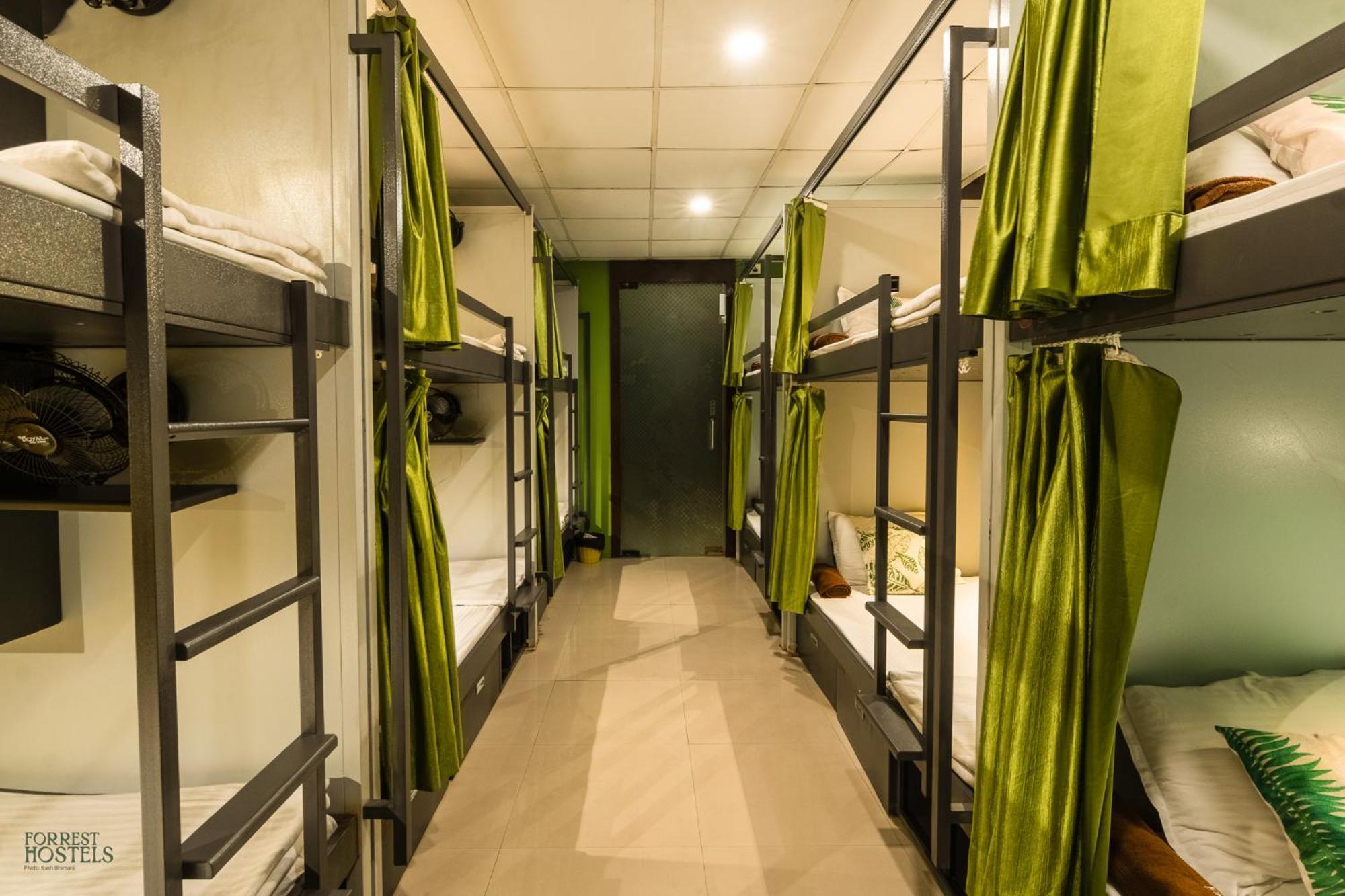 Forrest Hostels Bombay Extérieur photo